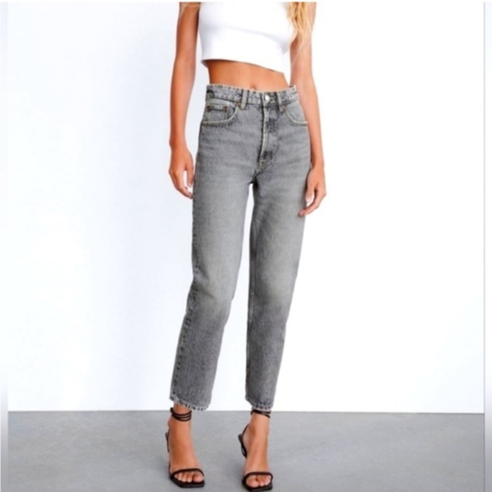 Levi’s Wedgie Straight Leg Grey Black Jeans Size 25 Ankle Length Cotton